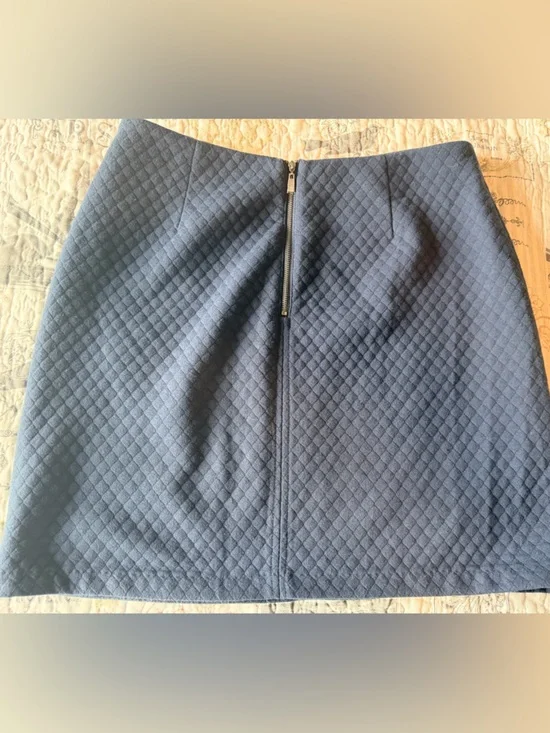 Laundry by Shelli Segal Quilted Skirt Size 10 Navy Zip Detail A-Line - Picture 4 of 5